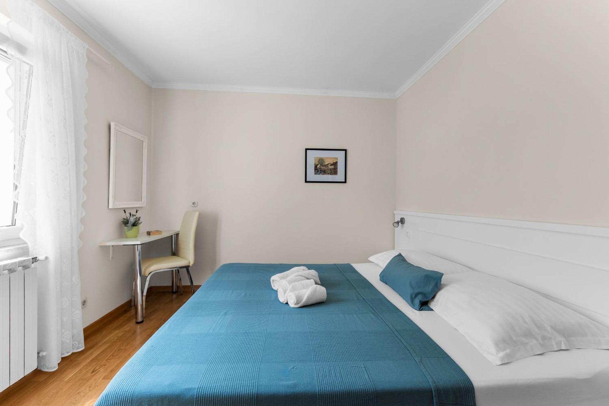 Villa Hope Apartments Porec Exterior photo