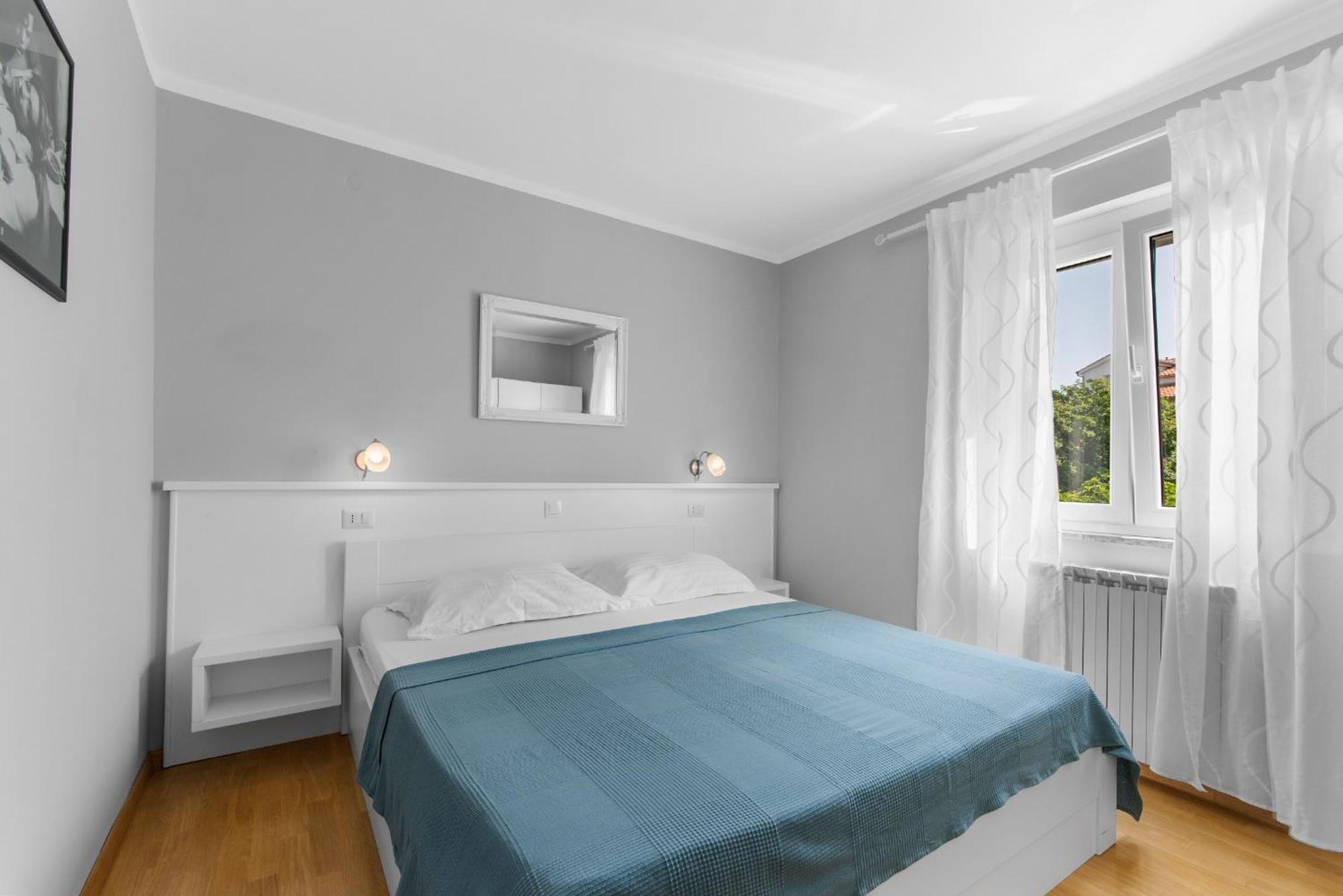 Villa Hope Apartments Porec Exterior photo