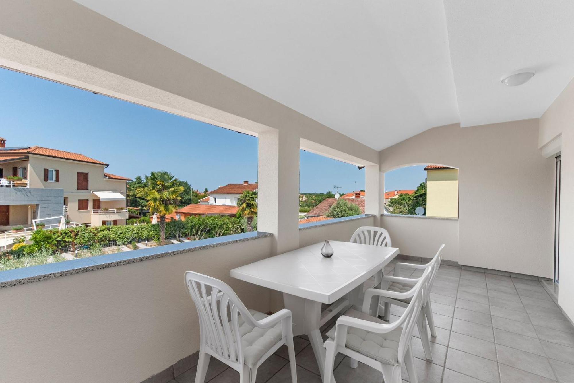 Villa Hope Apartments Porec Exterior photo