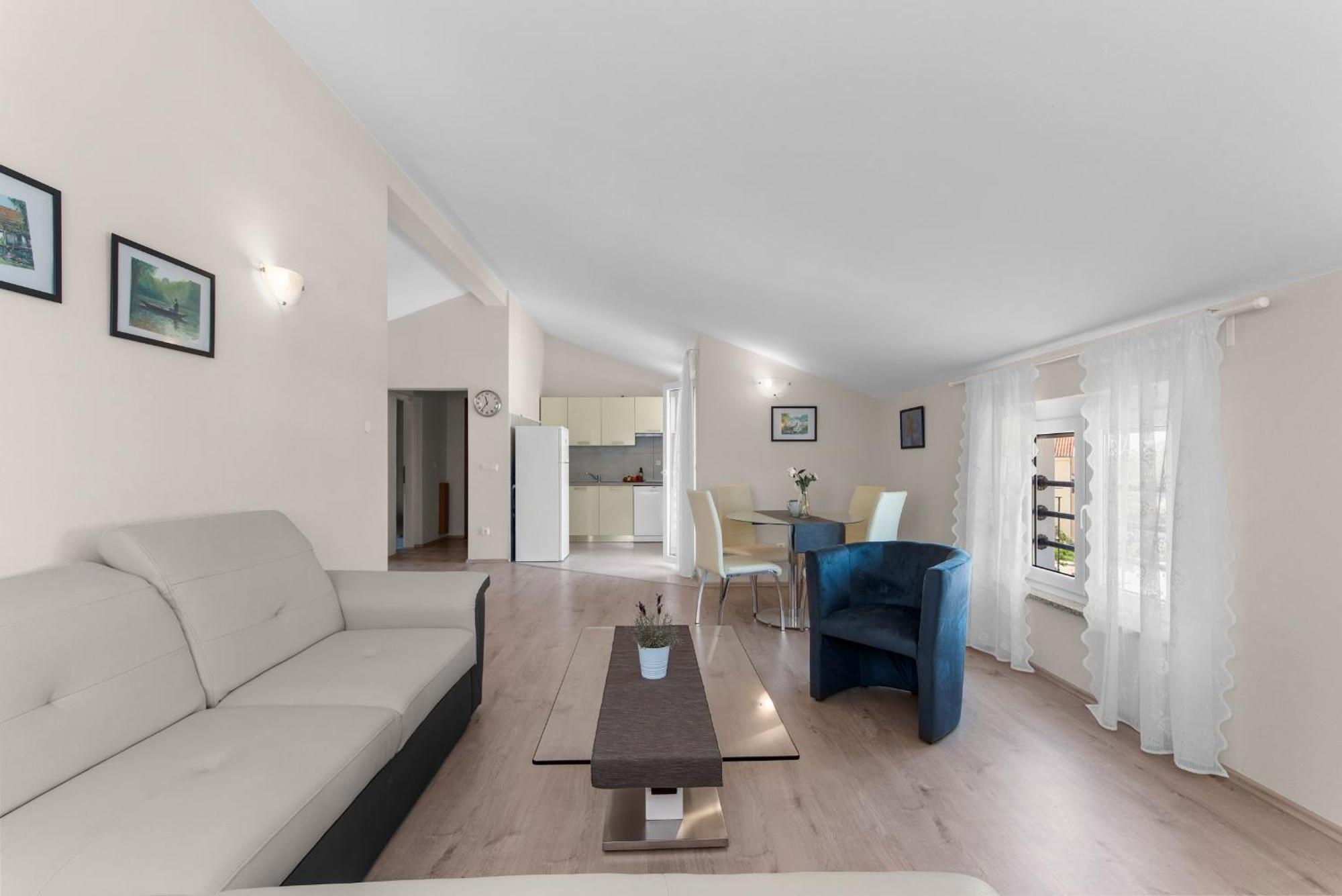 Villa Hope Apartments Porec Exterior photo