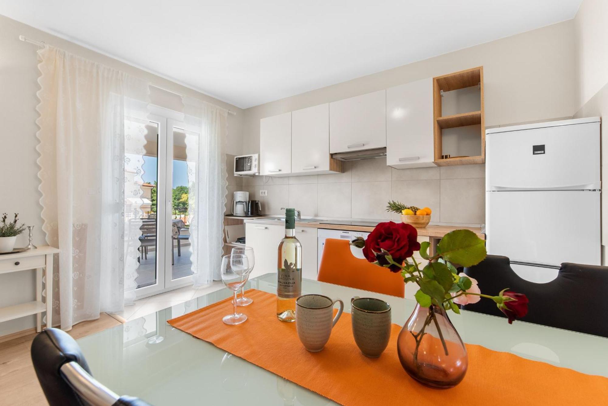 Villa Hope Apartments Porec Exterior photo