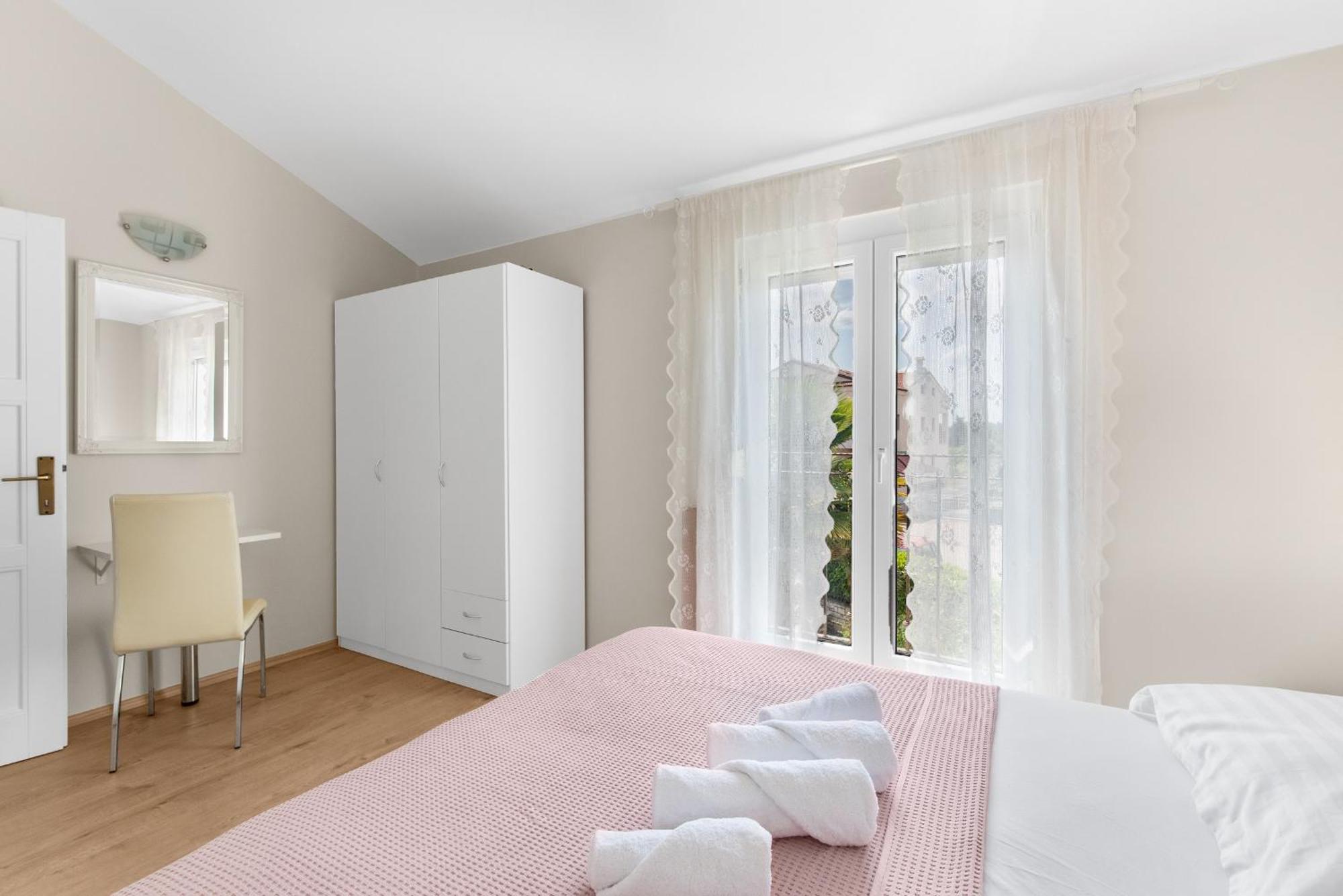 Villa Hope Apartments Porec Exterior photo