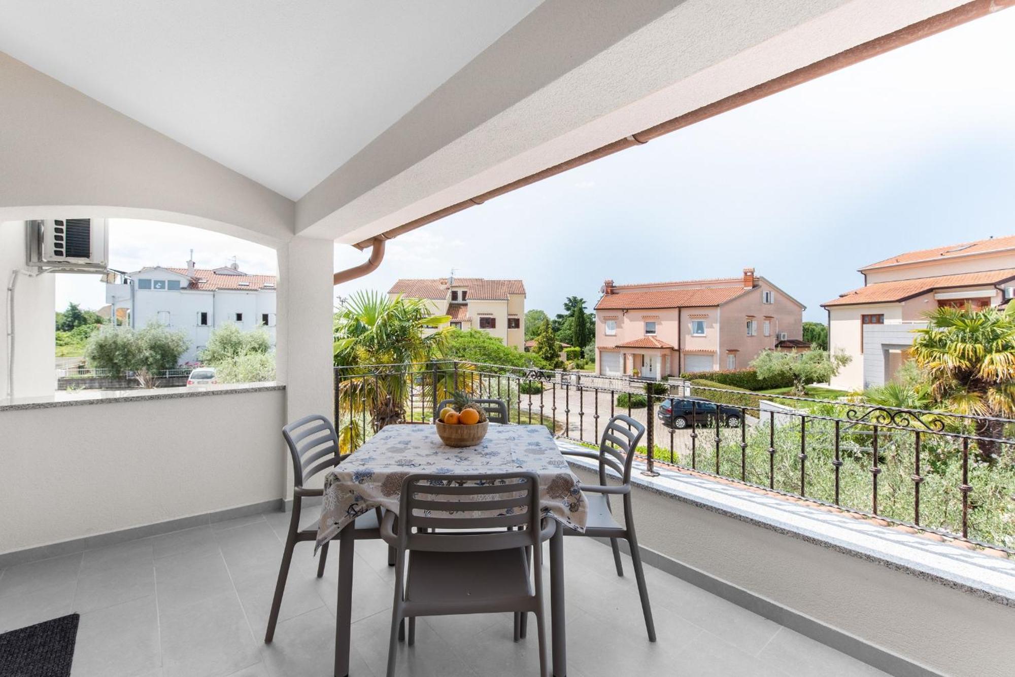 Villa Hope Apartments Porec Exterior photo